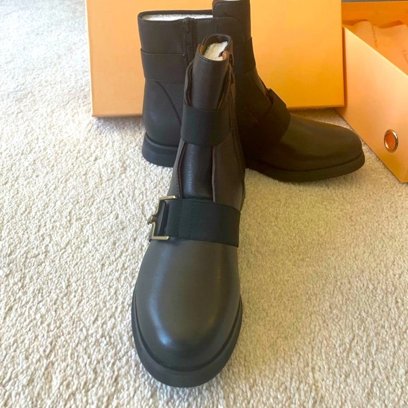 L'Amour Des Pieds Rashtin Bootie - Picture 5 of 8